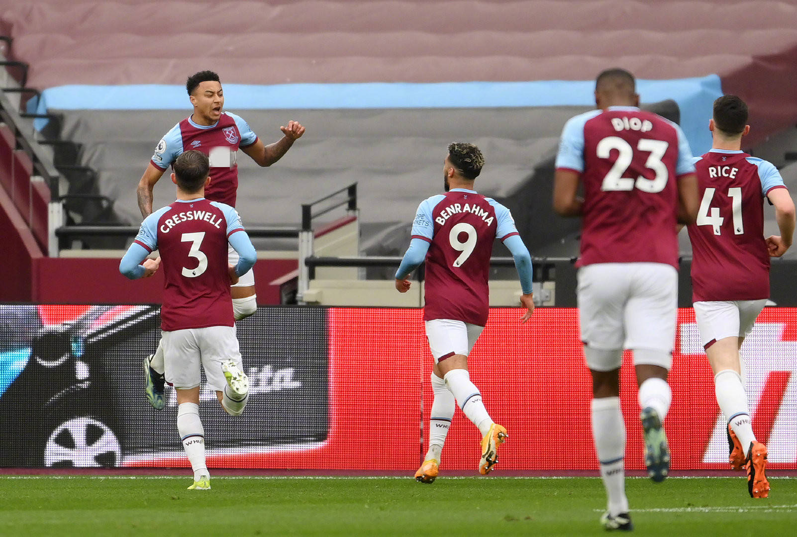 和球员之间 和球员之间